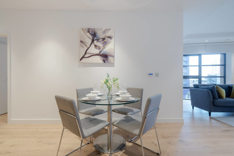 Modern Island Apartment table